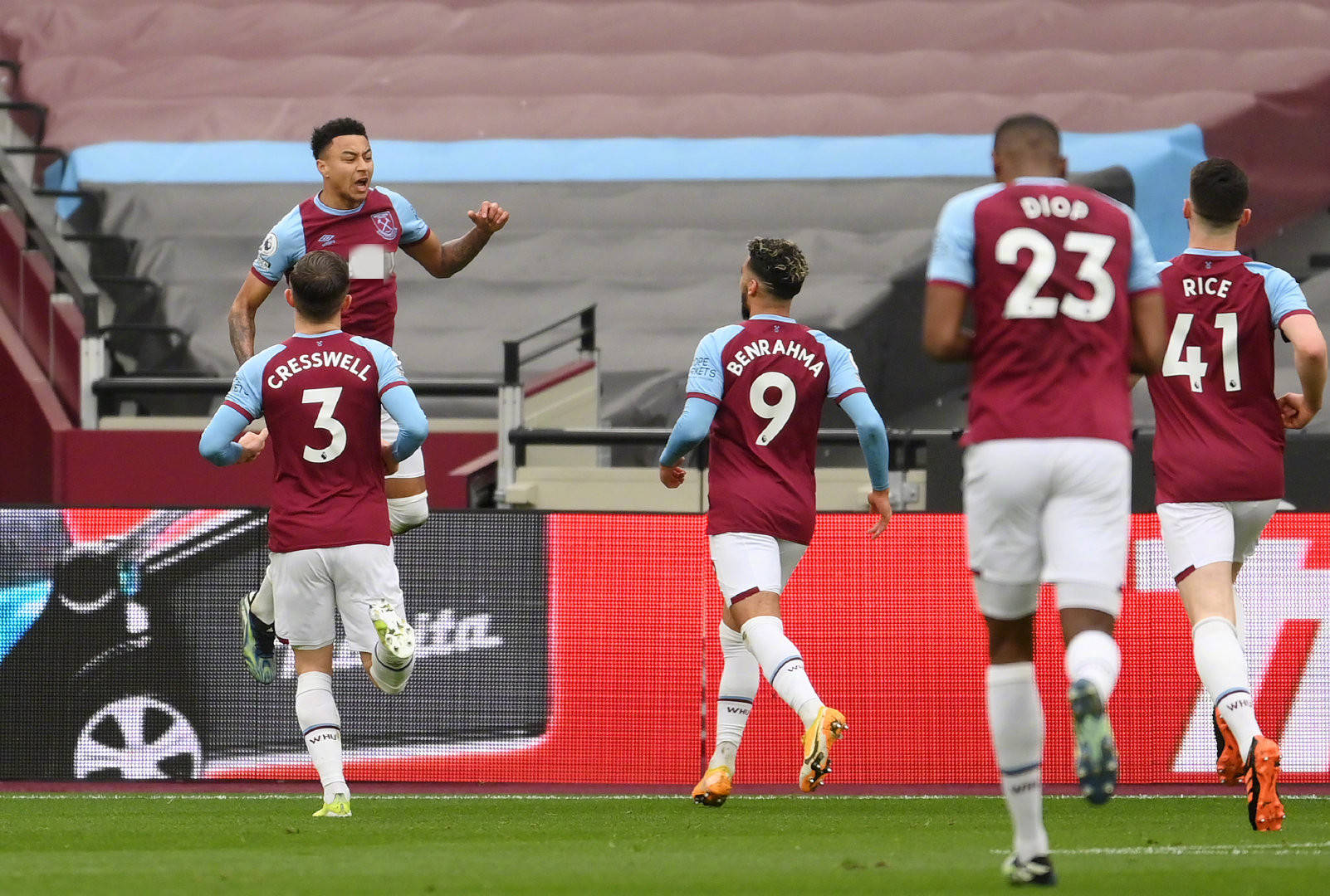 凭借他的能 凭借他的能